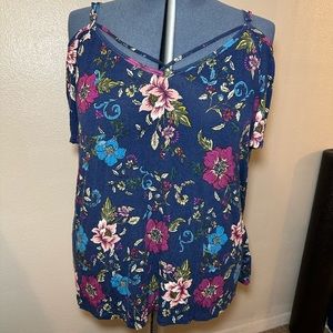 Torrid Size 3 Soft Knit Blue Cold Shoulder Criss Cross Flutter Sleeve Floral Top
